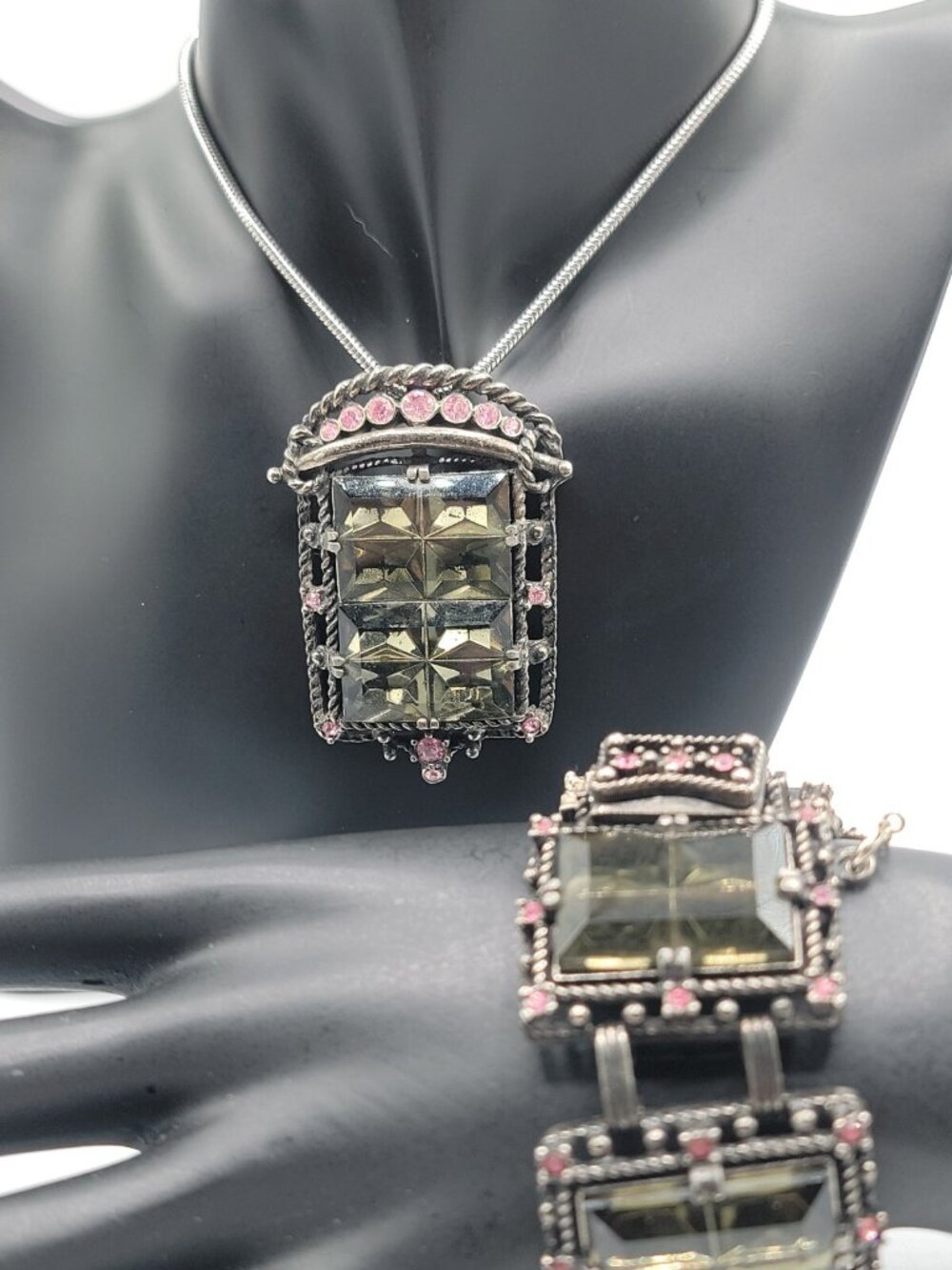 Sarah Coventry Midnight Magic Necklace & Bracelet Black w/Pink Grey Rhinestones - Picture 2 of 16